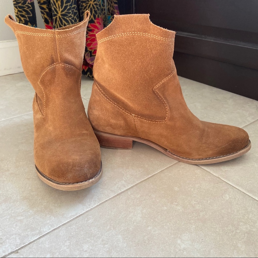 Brown Suede Leather Western Style Ankle Boots